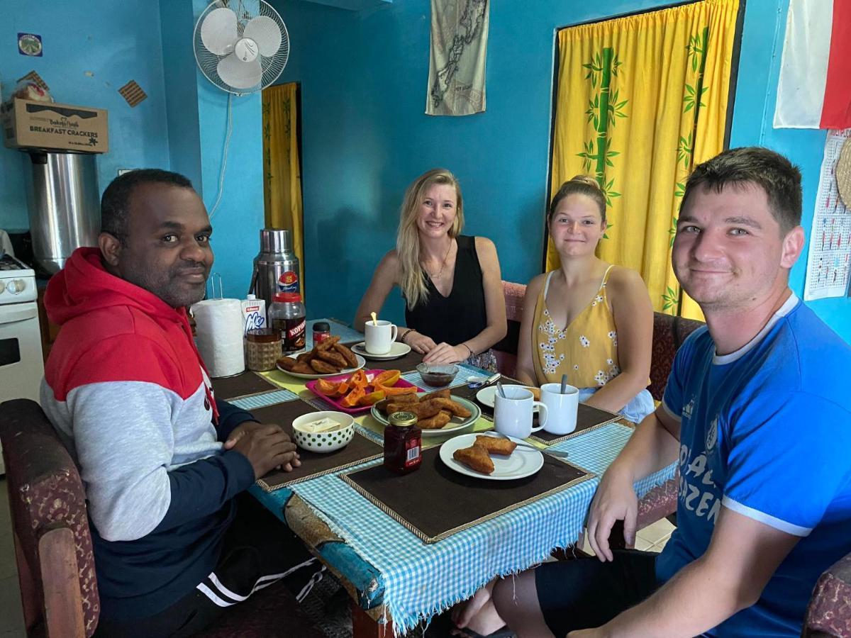 Save'S Homestay Nadi Esterno foto
